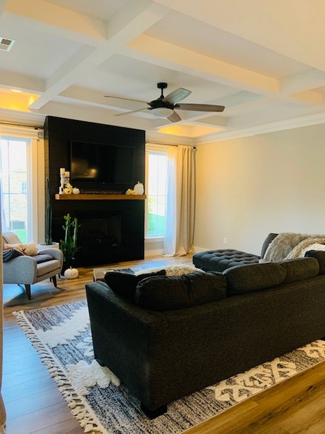 KNIGHT HOME 09 KNIGHT HOME 09